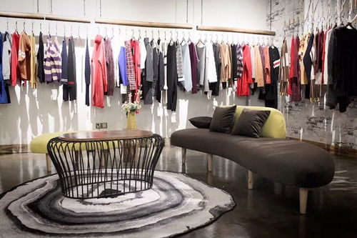 曝光松江這家超多網(wǎng)紅爆款美衣工廠店，潮流尖貨千余款，竟然全場1折起！